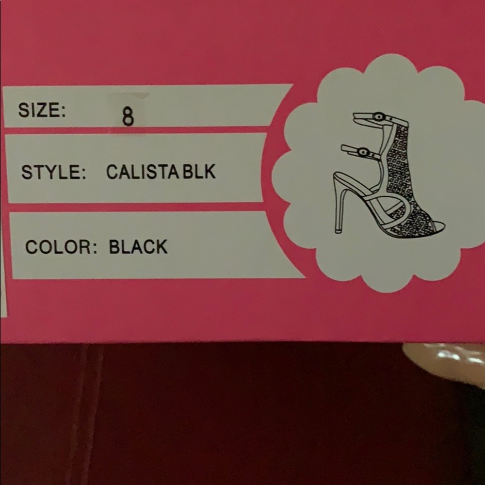 Shoes - Picture 4 of 4